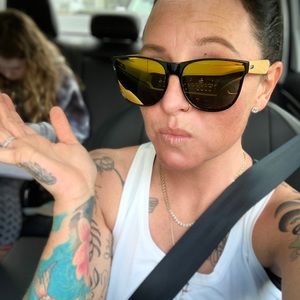 Meet your Posher, Karlisa